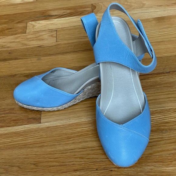 Vionic Loika Leather Cap Toe Espadrille Wedge Size 10 - Picture 2 of 12